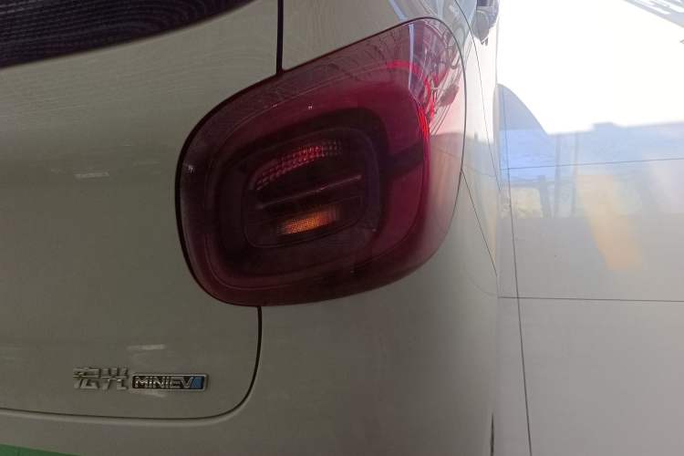 Used Wuling Hongguang MINIEV 2025 Four-Door Version Advanced Edition
