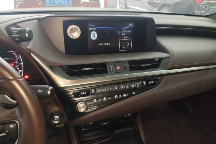 Used Lexus ES 2020 200 Excellence Edition
