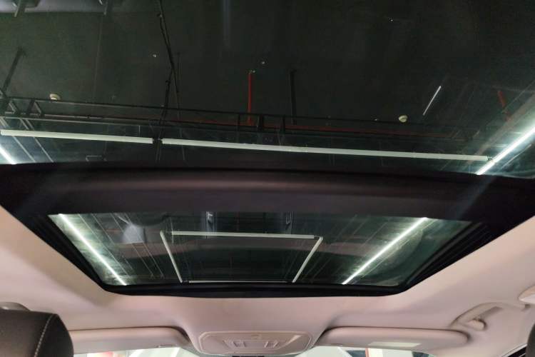 Used Ford Kuga 2017 EcoBoost 180 Two-Wheel-Drive Platinum Edition
