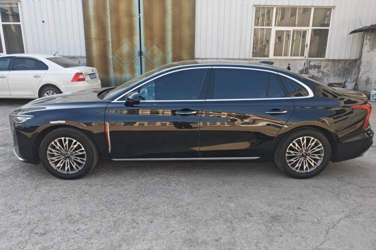 Used Hongqi H5 2023 2.0T Automatic Smart Connect Flagship Edition

