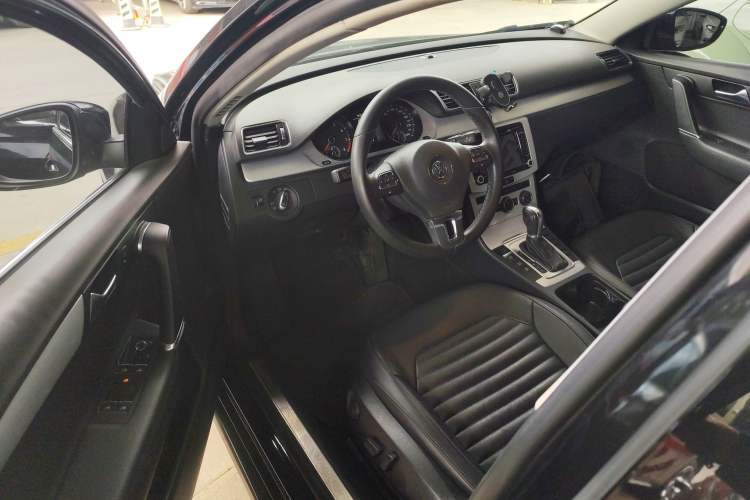 Used Volkswagen Magotan 2016 1.8TSI Smart Enjoyment Leading Model
