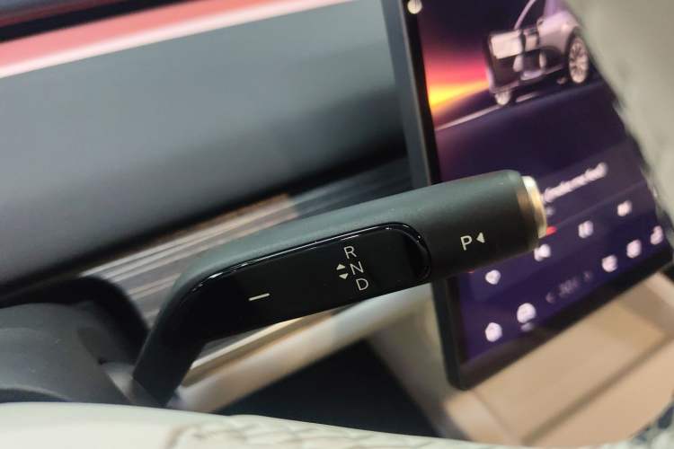 Used ONVO L60 2024 60 kWh Rear-Drive Version