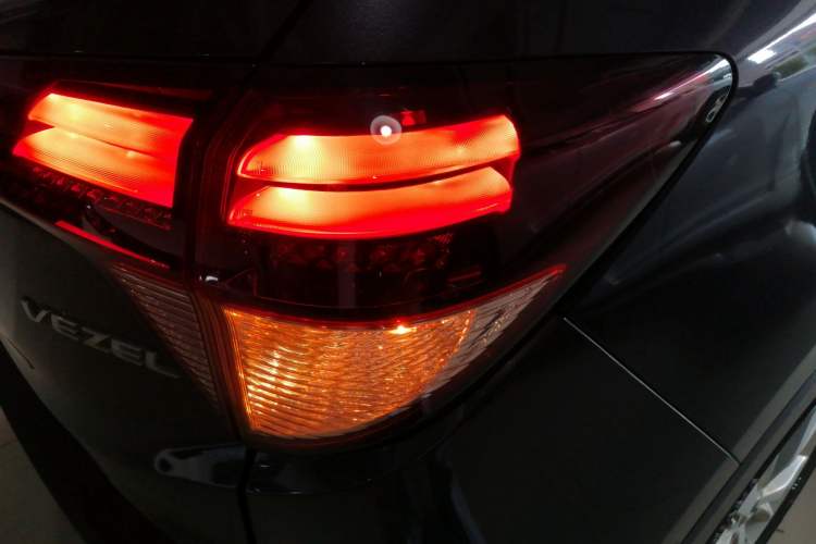 Used Honda Vezel 2017 1.5L CVT 2WD Comfort Model
