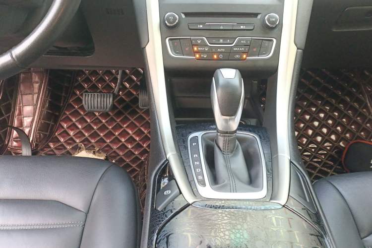 Used Ford Mondeo 2013 2.0L GTDi 200 Luxury Model