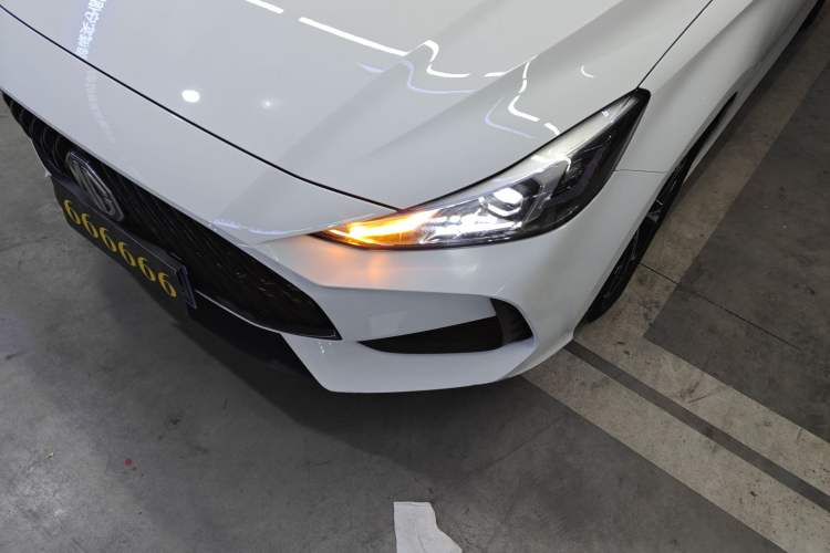 Used MG 5 2021 180 DVVT CVT Youth Luxury Edition
