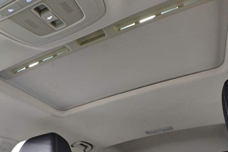 Used Roewe Ei5 2018 Internet Luxury Edition