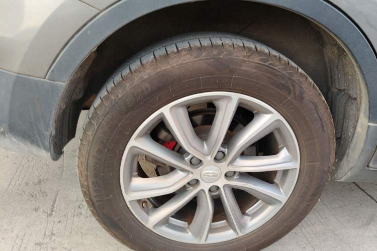 Used Geely Auto Emgrand X7 Sport 2018 1.8TD Automatic Two-Wheel Drive Smart Connect 4G Internet Edition
