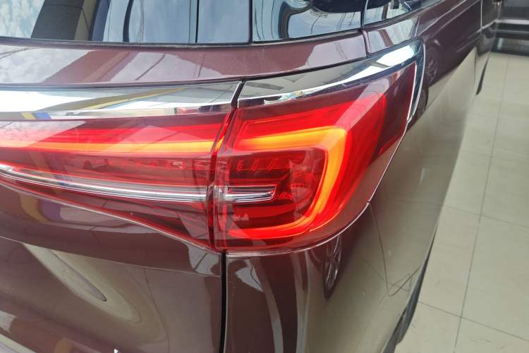 Used Buick GL8 2022 ES Landtrek 653T Luxury Edition
