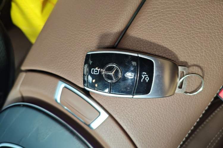 Used Mercedes-Benz E-Class 2021 Facelift E 260 L Sport Edition
