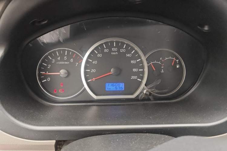 Used Wuling Hongguang 2013 1.5L Comfort Model
