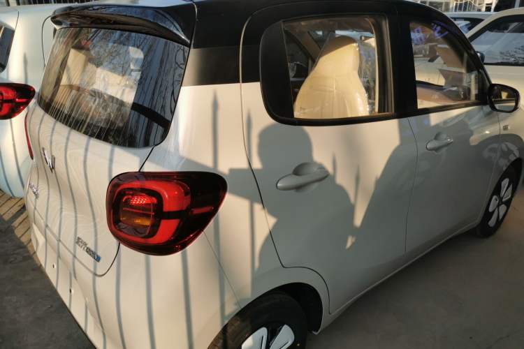 Used Wuling Hongguang MINIEV 2025 Four-Door Version Zhenxiang+ Edition
