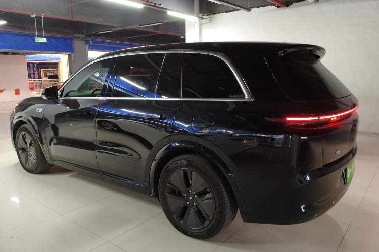 Used Li Auto L8 2024 PRO Model
