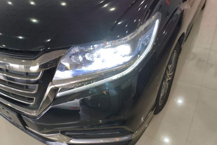 Used Honda Elysion 2019 2.0L Hybrid Luxury Edition
