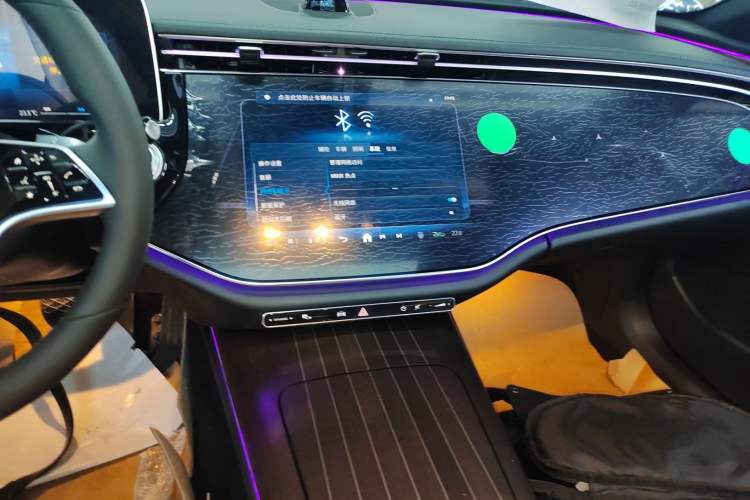 Used Mercedes-Benz E-Class 2025 Facelift E 300 L Luxury Edition
