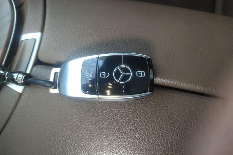 Used Mercedes-Benz E-Class 2023 Updated E 300 L Luxury Edition
