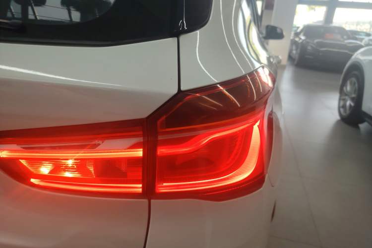 Used BMW X1 2019 sDrive20Li Leading Model