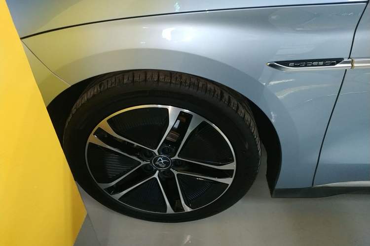 Used BYD Han 2023 EV Champion Edition 605KM Front-Drive Premium Model
