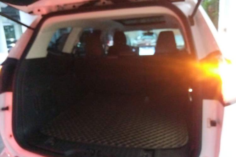 Used Ford Edge 2021 PLUS EcoBoost 245 Two-Wheel-Drive Platinum Edition 5 Seats
