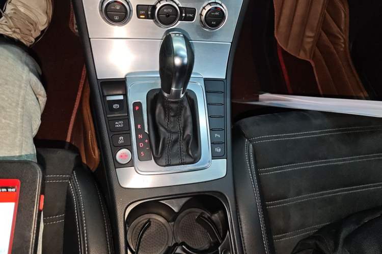 Used Volkswagen FAW-Volkswagen CC 2013 1.8TSI Luxury Model
