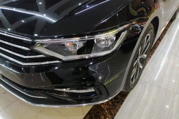 Used Volkswagen Magotan 2020 330TSI DSG Leading Model
