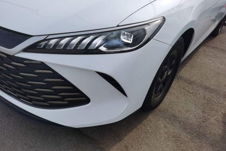 Used BYD Qin PLUS 2025 DM-i Smart Drive 55KM Leading Model
