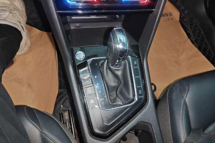 Used Volkswagen Tharu 2021 280TSI Two-Wheel-Drive Luxury Plus Edition
