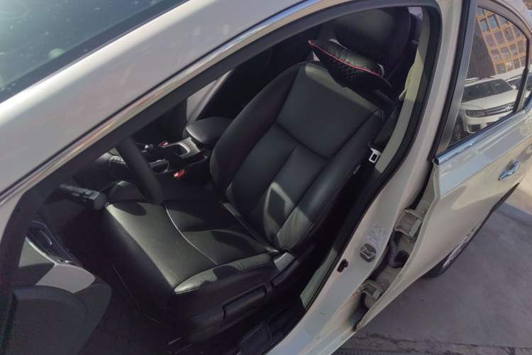 Used Nissan Sylphy 2019 1.6XV CVT Smart Connect Luxury Edition China VI Standard
