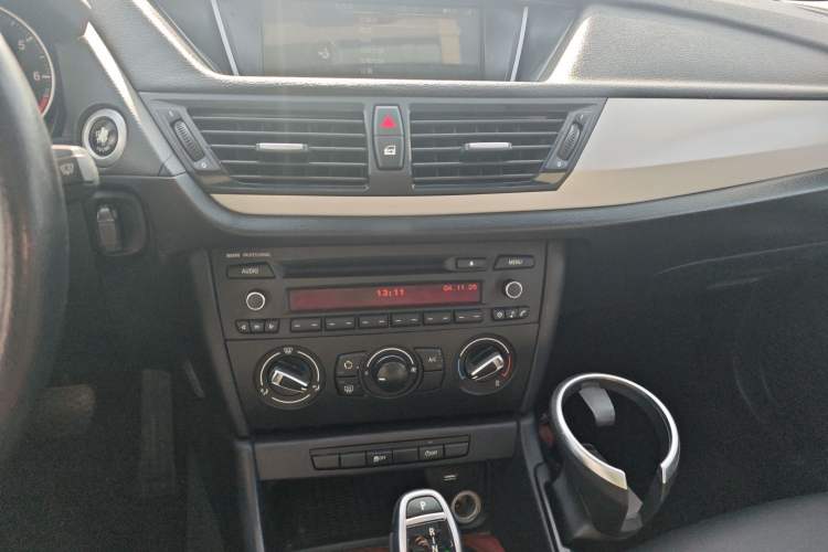 Used BMW X1 2014 sDrive18i Fashion Model
