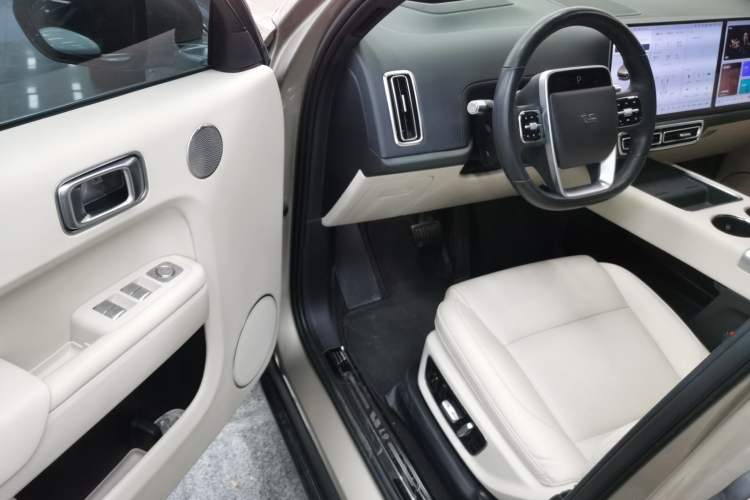 Used Li Auto L9 2022 Max model
