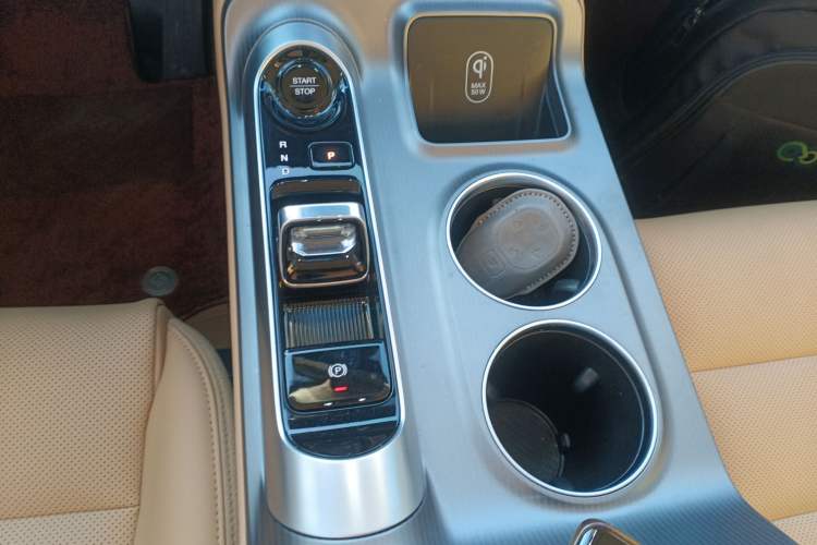 Used GAC Trumpchi Trumpchi E8 2024 Honor Series 2.0L Honor Edition