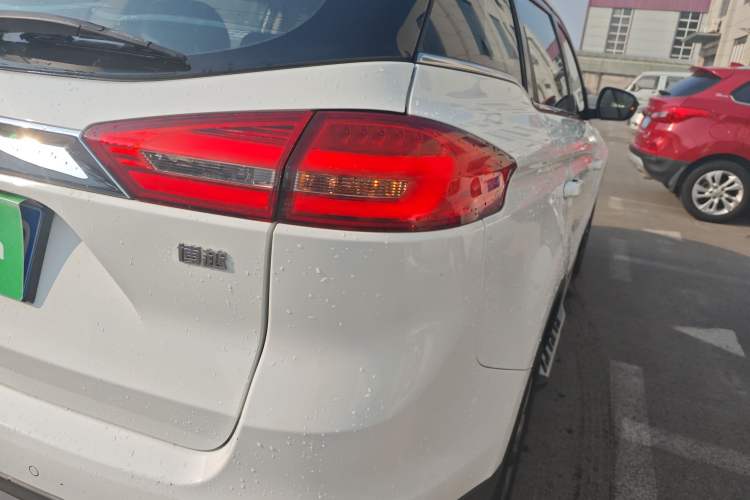 Used Geely Auto Emgrand X7 Sport 2016 1.8TD Automatic Smart Connectivity Version