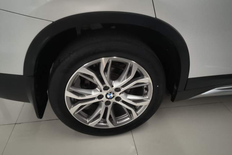 Used BMW X1 2019 sDrive20Li Leading Model
