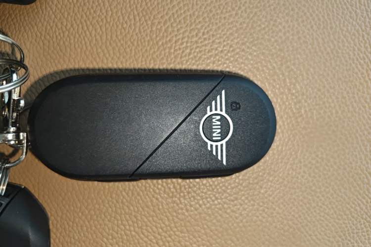 Used  Electric MINI COOPER 2024 452km COOPER SE Racing Driver
