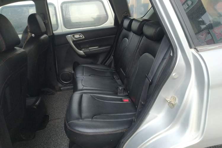 Used Haval H6 2015 Upgraded Model 1.5T Manual Two-Wheel Drive Elite Version