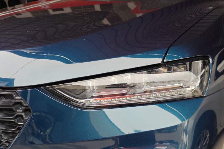 Used Wey VV7 2019 Upgraded Model 2.0T Flagship Version China VI