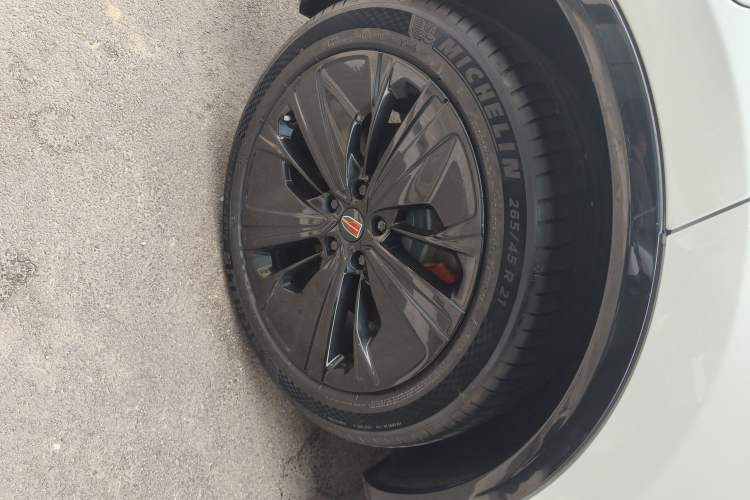 Used Hongqi E-HS9 2022 660 km Range Flagway Edition Six Seats
