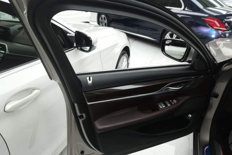 Used BMW 7 Series 2019 730Li Luxury Package
