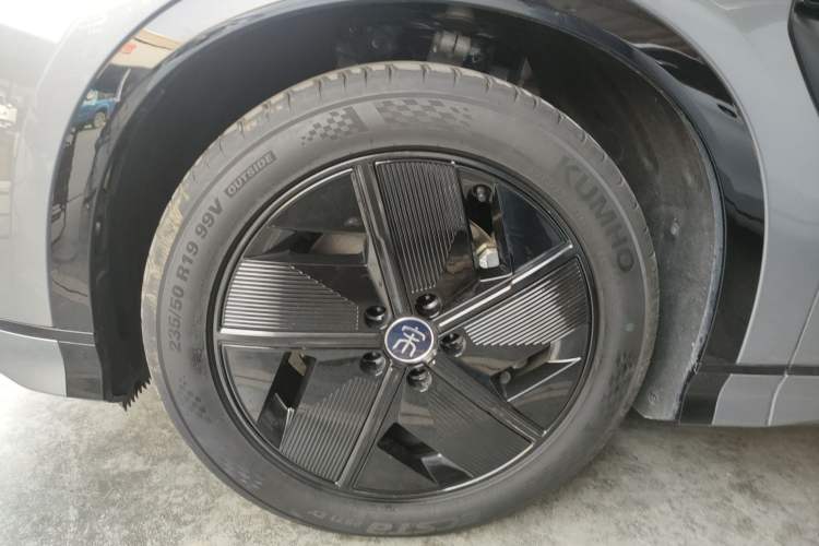 Used BYD Song L EV 2024 550 km Excellence Version