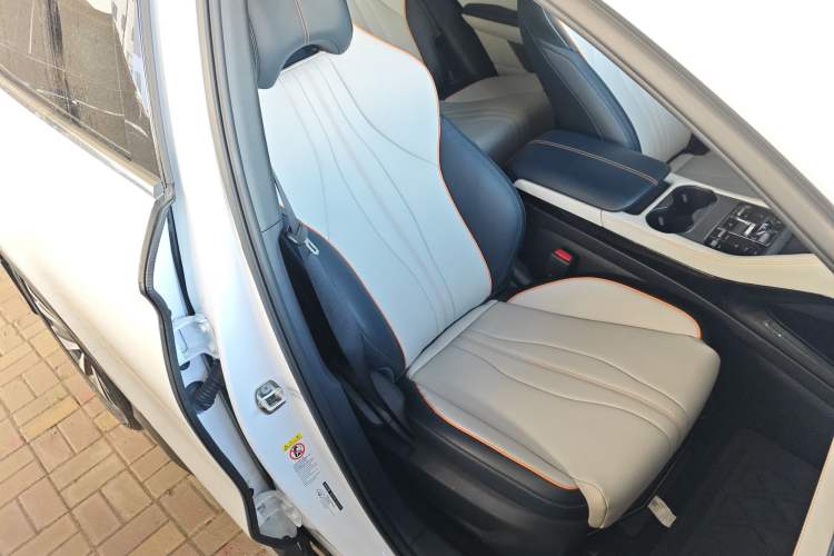 Used BYD Song PLUS New Energy 2024 Honor Edition EV 520km Luxury Model