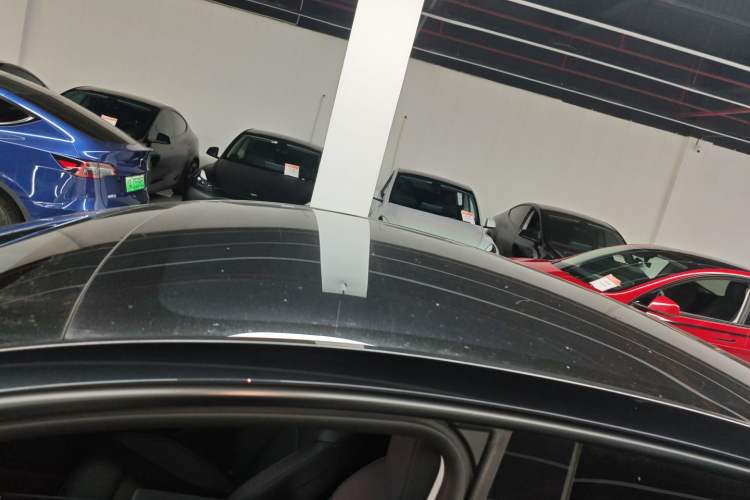 Used Tesla Model Y 2025 Rear-Wheel-Drive Version
