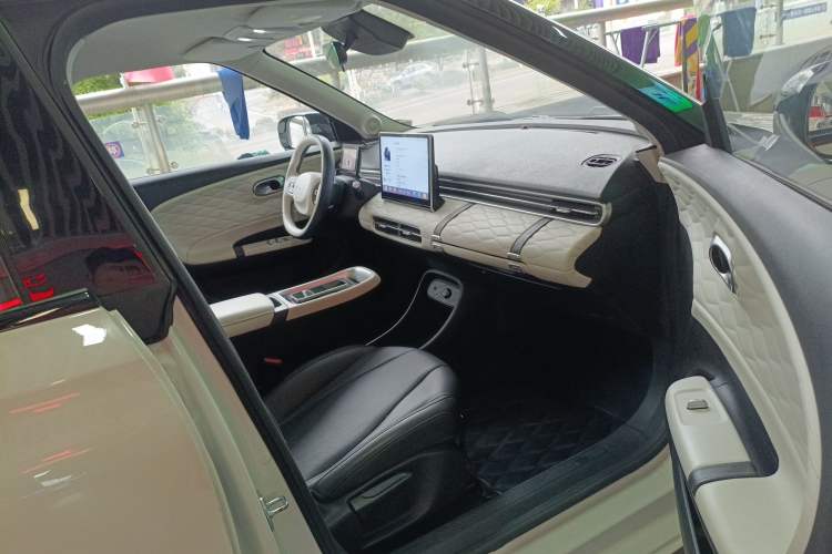 Used Dongfeng NAMMI 01 2024 Co-Creation Edition – Co-Creation WE Version
