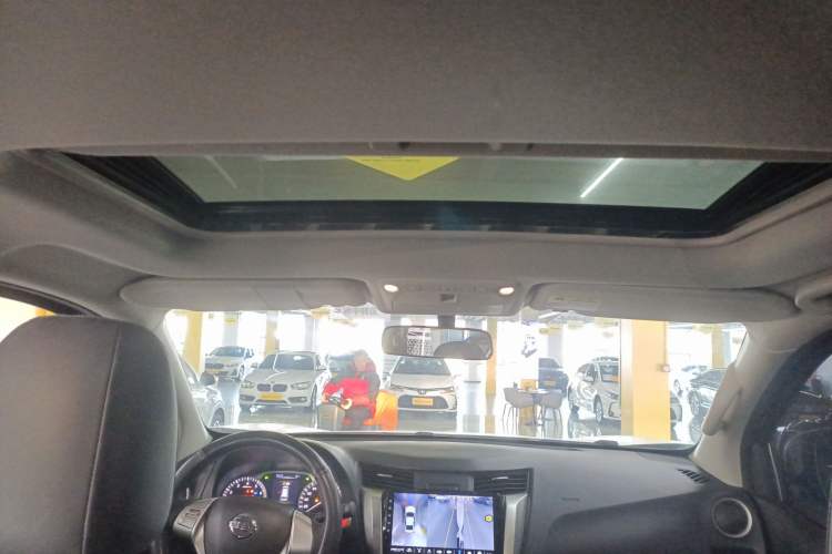 Used Nissan Terra 2020 2.5L XL Upper Automatic Two-Wheel Drive Luxury Edition
