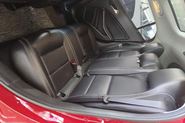 Used Mercedes-Benz GLA 2015 GLA 200 Fashion Model