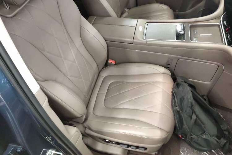 Used Hima AITO M9 2024 Range-Extended Ultra Version 52 kWh 5-Seater Model
