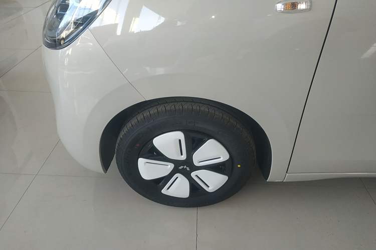 Used Wuling Hongguang MINIEV 2025 Four-Door Version Advanced Edition
