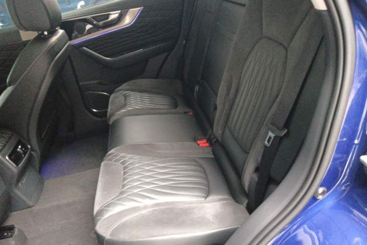 Used Hongqi HS5 2022 Revised Version 2.0T Smart Connect Flagship Edition
