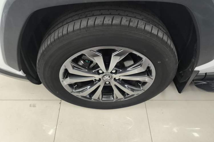 Used Toyota RAV4 2023 2.0L CVT Two-Wheel Drive Fashion Plus Edition