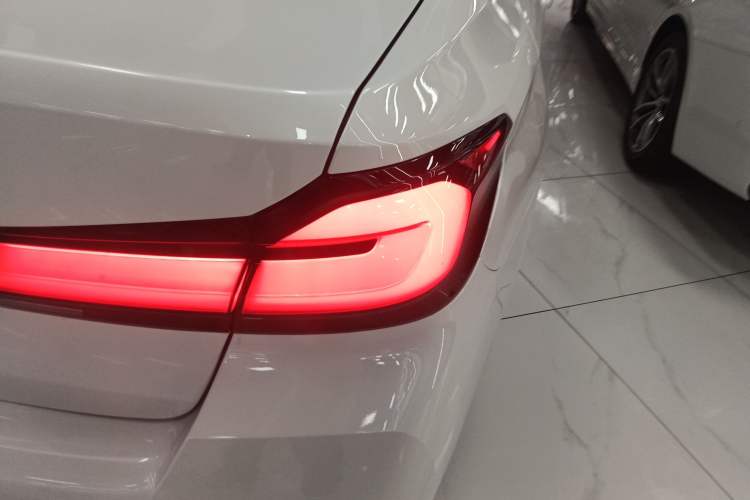 Used BMW 5 Series 2022 525Li M Sport Package