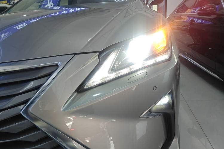 Used Lexus RX 2016 300 Two-Wheel Drive Comfort Edition China V Standard
