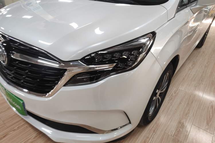 Used Buick GL8 2022 ES Landtrek 653T Comfort Edition